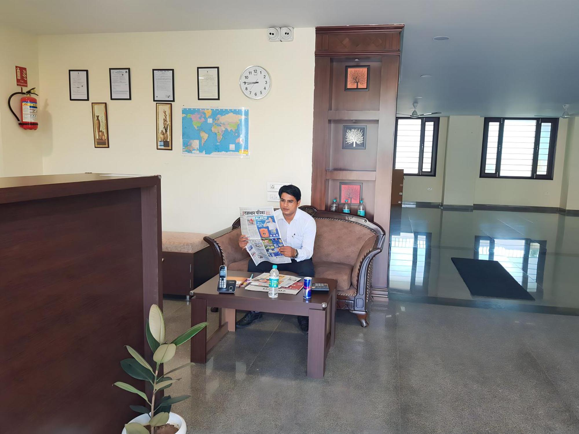 Sheerha Royal Residency-Near Jaipur Airport Hotell Eksteriør bilde